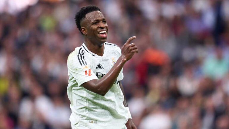 Vinicius Junior ayaa ku guuleystey Abaalmarinta   FIFA xidiga ugu Fiican ee 2024