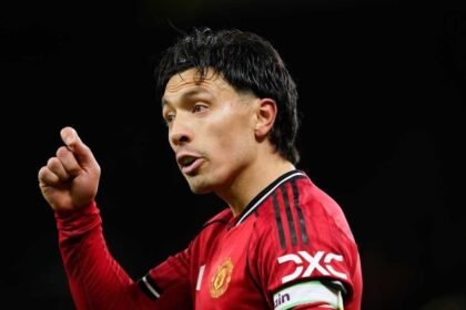 Lisandro Martínez transfer news today to Barcelona